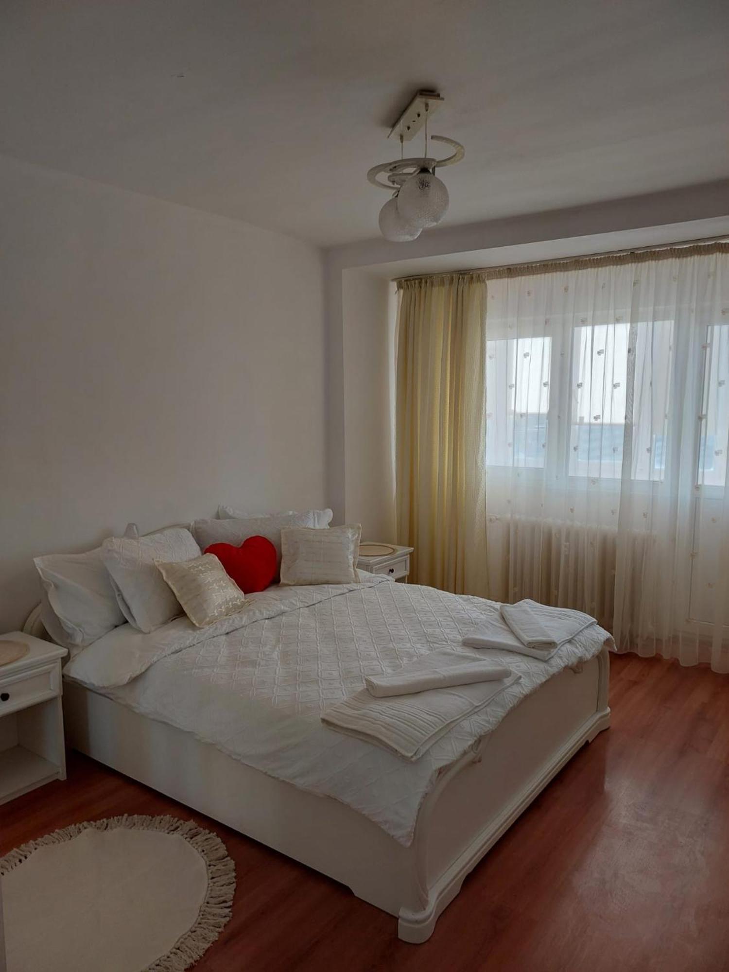 Panorama Mega Apartament Pantelimon Bukurešť Exteriér fotografie