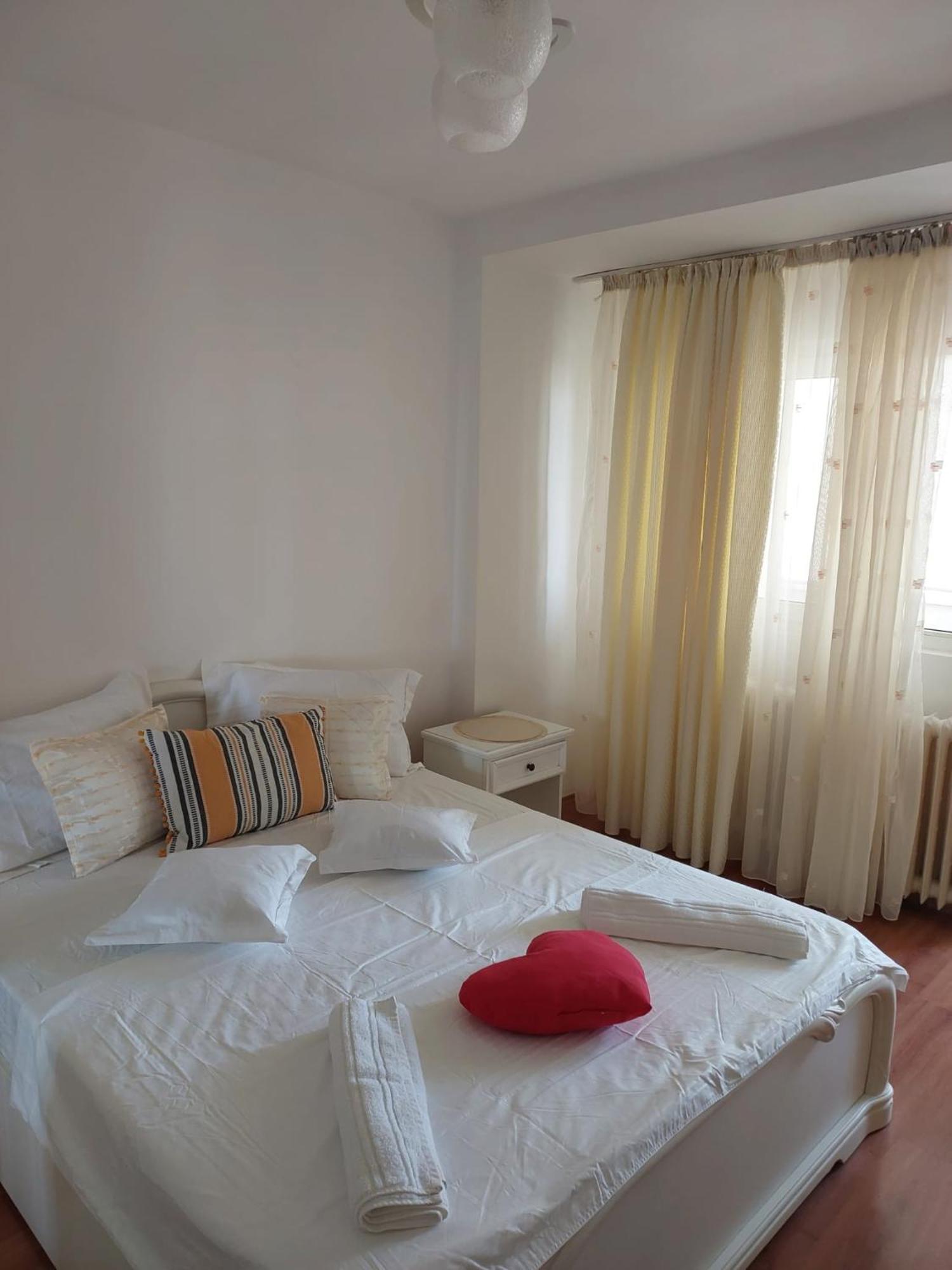 Panorama Mega Apartament Pantelimon Bukurešť Exteriér fotografie